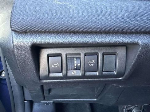 Used 2022 Subaru Outback Premium AWD/4WD image 29