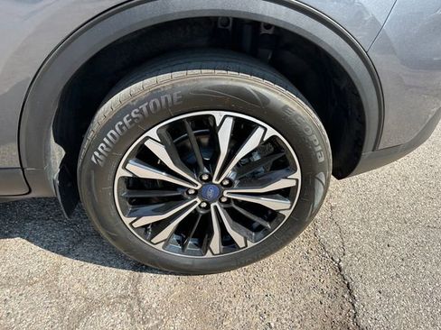 Used 2022 Ford Escape SEL w/ SEL Stealth AWD Package image 8