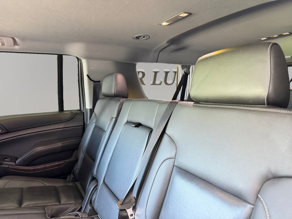 Used 2018 Chevrolet Suburban LT RWD image 13