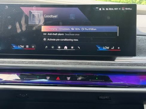 Certified 2025 BMW i7 xDrive60 AWD/4WD image 22