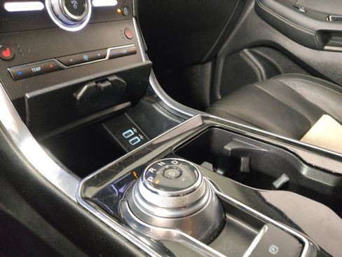 Used 2019 Ford Edge Titanium w/ Cargo Accessory Package FWD image 26