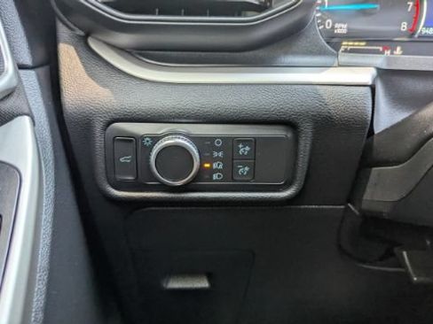 Used 2020 Ford Explorer XLT w/ Comfort Package AWD/4WD image 32