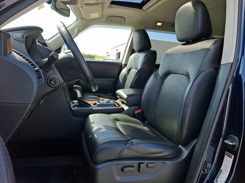 Used 2023 Nissan Armada SL w/ Captain's Chairs Package AWD/4WD image 17