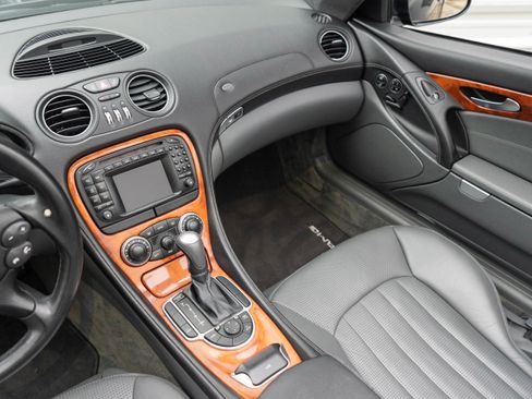 Used 2004 Mercedes-Benz SL 55 AMG AMG image 18