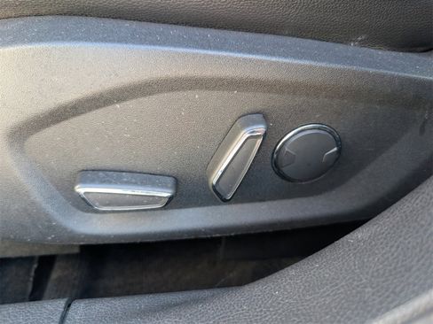 Used 2015 Ford Fusion SE w/ Equipment Group 202A image 15