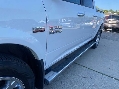 Used 2017 RAM 1500 Laramie image 12