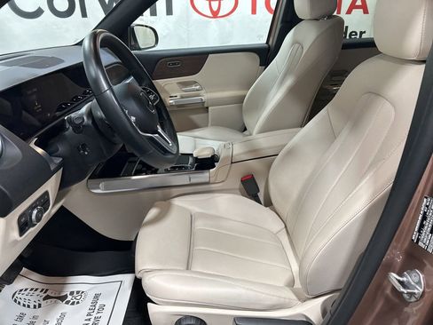 Used 2022 Mercedes-Benz GLB 250 GLB 250 image 21