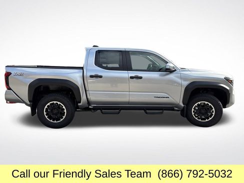 New 2025 Toyota Tacoma TRD Off-Road image 6