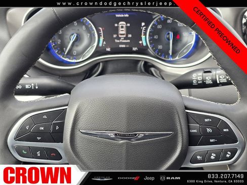 Certified 2024 Chrysler Pacifica Touring-L FWD image 28