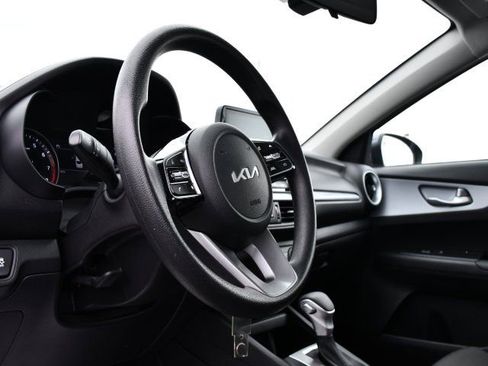 Used 2024 Kia Forte LX FWD image 16