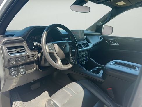 Used 2021 Chevrolet Tahoe RST w/ Luxury Package AWD/4WD image 2