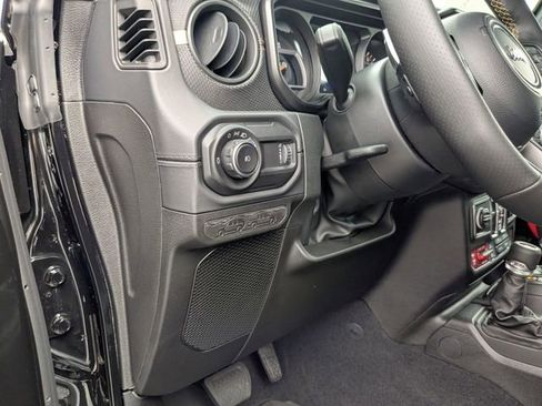 New 2025 Jeep Wrangler Unlimited Rubicon 392 image 15