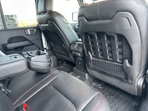 Used 2022 Jeep Wrangler Unlimited Rubicon w/ Cold Weather Group image 43