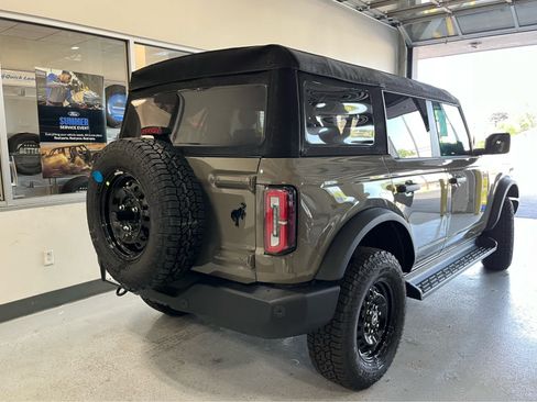 New 2026 Ford Bronco Outer Banks AWD/4WD image 10