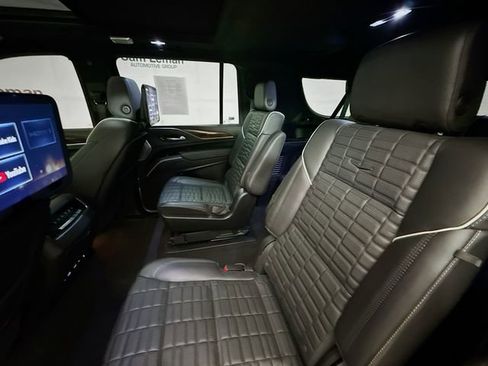 Used 2023 Cadillac Escalade ESV Sport Platinum w/ LPO, ONYX Package image 24