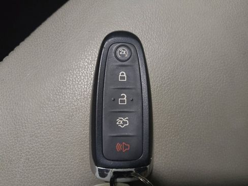Used 2014 Ford Escape Titanium FWD image 32