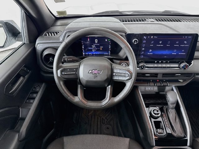 Used 2023 Chevrolet Colorado Trail Boss w/ Technology Package AWD/4WD image 23