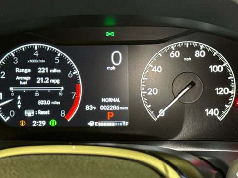 Used 2025 Honda Pilot EX-L image 33