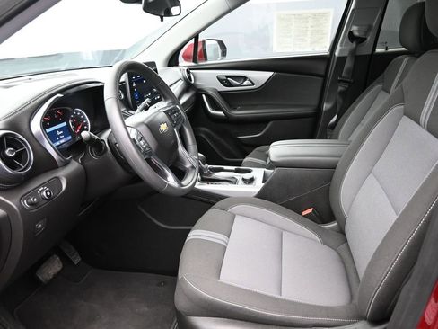 Used 2025 Chevrolet Blazer LT image 15