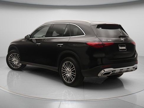New 2026 Mercedes-Benz GLC 300 image 2
