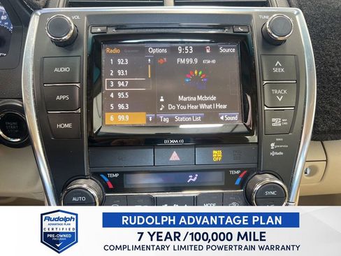 Used 2016 Toyota Camry XLE image 19