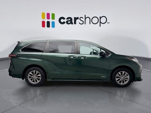 Used 2021 Toyota Sienna LE FWD image 6