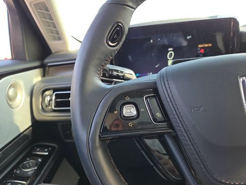 Used 2025 Lincoln Aviator Reserve w/ Equipment Group 201A image 24