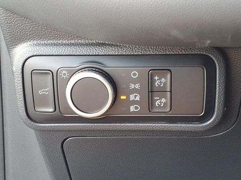 Certified 2025 Ford Explorer Active RWD image 25