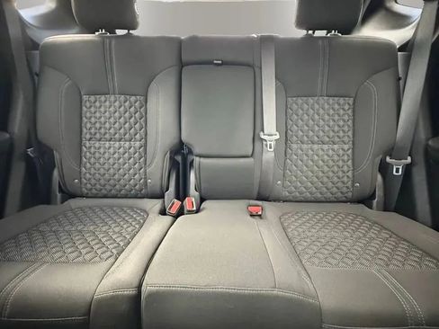 Used 2019 Chevrolet Blazer LT FWD image 12