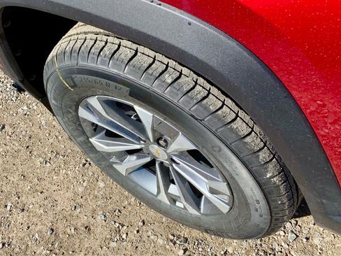 New 2026 Chevrolet Equinox LT image 16