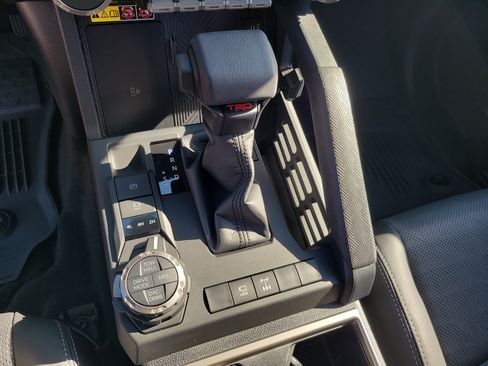 Used 2026 Toyota 4Runner TRD Off-Road Premium AWD/4WD image 26