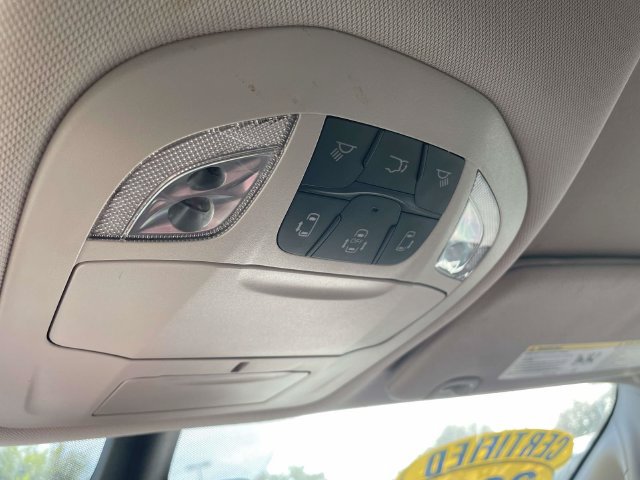 Used 2024 Chrysler Pacifica Touring-L FWD image 29