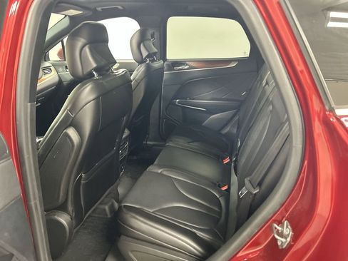 Used 2019 Lincoln MKC Reserve image 21