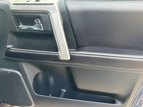 Used 2016 Toyota 4Runner SR5 RWD image 26