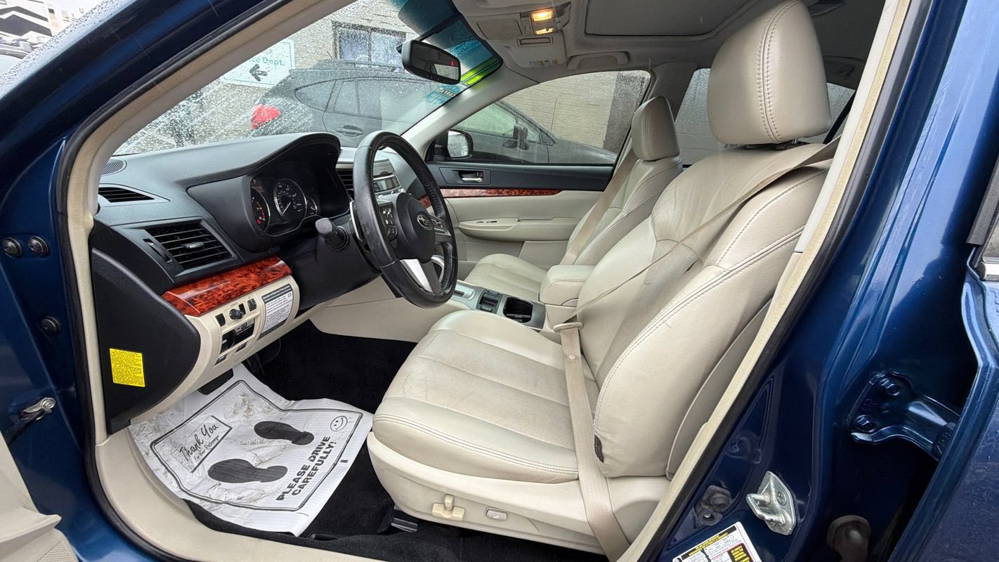 Used 2011 Subaru Legacy 2.5i Limited w/ Popular Equipment Group 1B AWD/4WD image 19