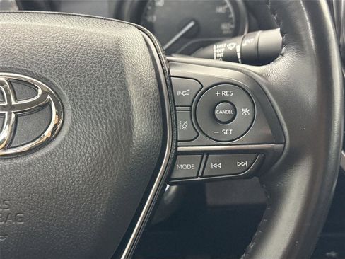 Certified 2023 Toyota Camry SE FWD image 17