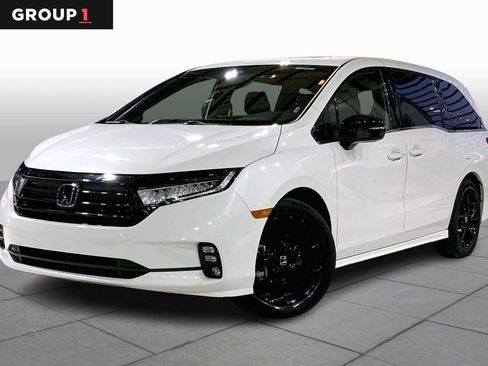 Used 2024 Honda Odyssey Sport image 1