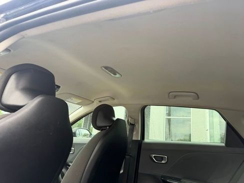 Used 2025 Kia K4 LXS image 19