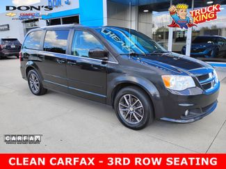 Used 2017 Dodge Grand Caravan SXT image 1