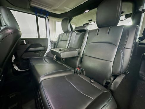 Used 2022 Jeep Wrangler Unlimited Rubicon 4xe w/ Cold Weather Group image 27