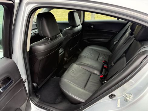 Used 2013 Acura ILX w/ Premium Package image 12