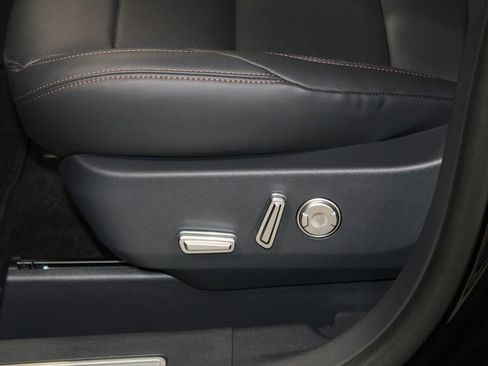 New 2025 Lincoln Nautilus Premier w/ Equipment Group 102A image 18