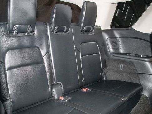 Used 2023 Nissan Pathfinder SL w/ SL Premium Package AWD/4WD image 19
