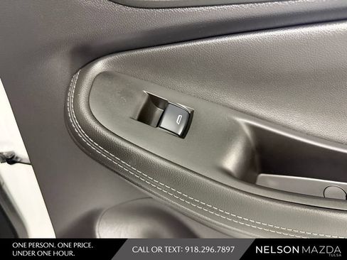 Used 2023 Buick Encore GX Preferred FWD image 41