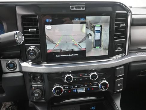 New 2026 Ford F250 Platinum AWD/4WD image 3