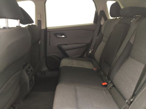 Used 2021 Nissan Rogue SV FWD image 18