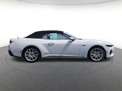 Used 2025 Ford Mustang GT Premium RWD image 4