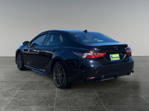 Used 2024 Toyota Camry SE AWD/4WD image 5