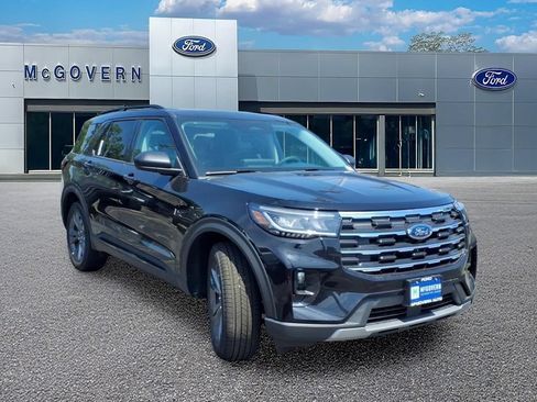 New 2026 Ford Explorer Active w/ Active Comfort Package AWD/4WD image 3