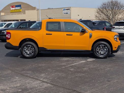 New 2026 Ford Maverick XLT w/ XLT Luxury Package AWD/4WD image 5